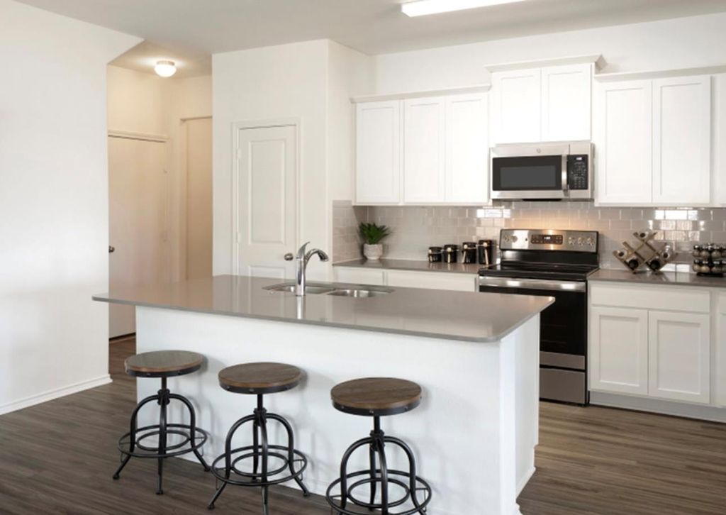 1049 Soapstone PASS, Maxwell, TX 78666