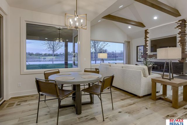 20121 W Street, Omaha, NE 68135