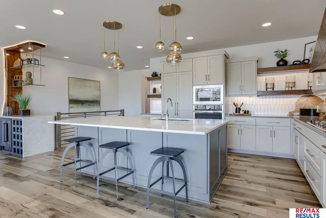 20121 W Street, Omaha, NE 68135