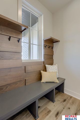 20121 W Street, Omaha, NE 68135