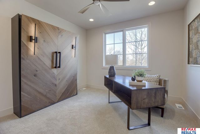 20121 W Street, Omaha, NE 68135