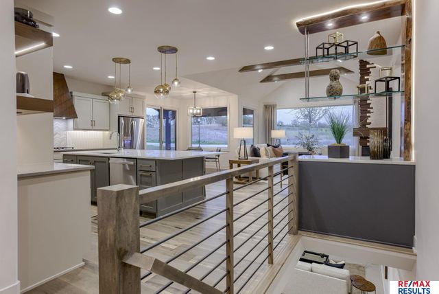 20121 W Street, Omaha, NE 68135