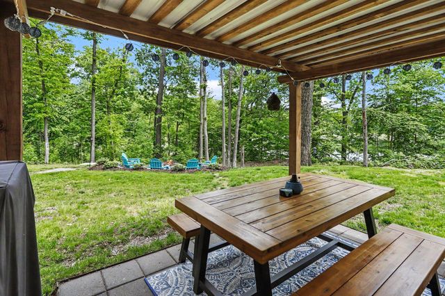 78750 South Court, Lawton, MI 49065