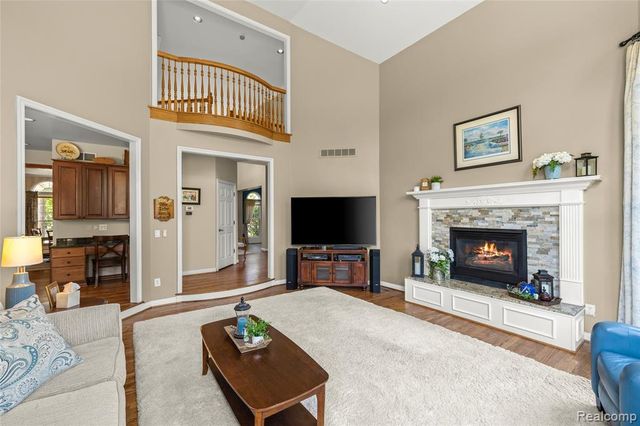 12106 Deer Creek Run, Plymouth, MI 48170