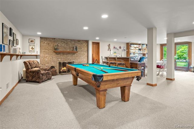 12106 Deer Creek Run, Plymouth, MI 48170