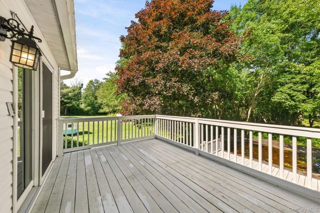 74 Peach Road, Poughkeepsie, NY 12601