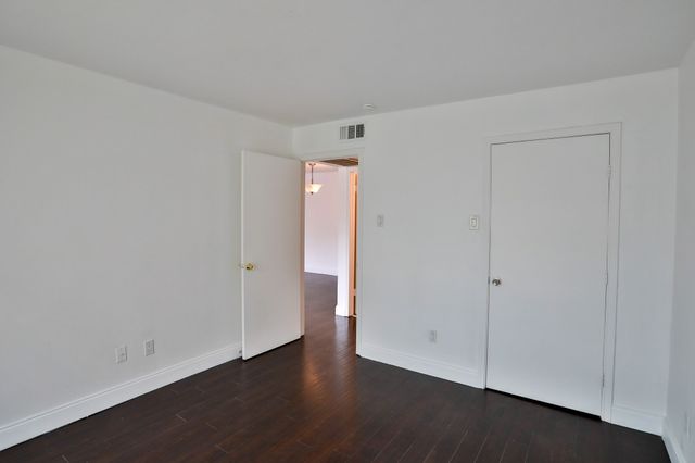 8110 Skillman Street 2091, Dallas, TX 75231