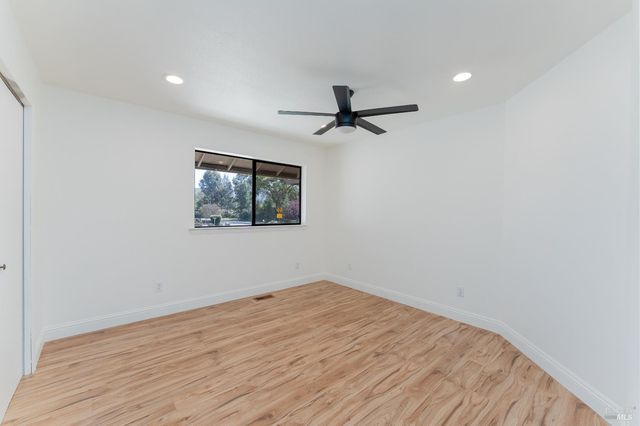 4380 1st Ave, Ukiah, CA 95482