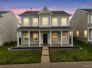 2018 Village Glen Drive, Wentzville, MO 63385