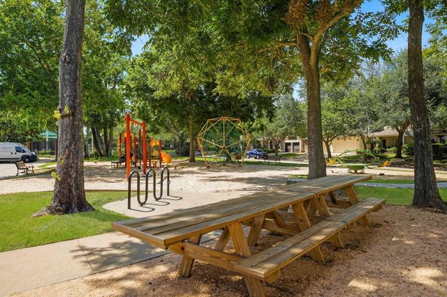 10502 Shipmans Landing Drive, Missouri City, TX 77459
