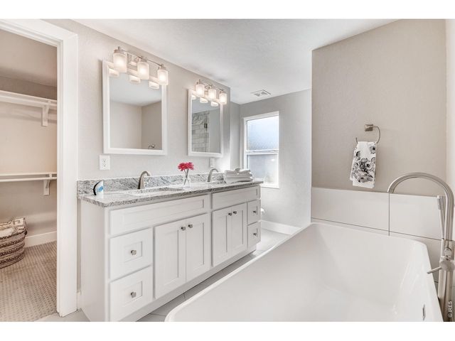 4035 Batavia Pl, Denver, CO 80220