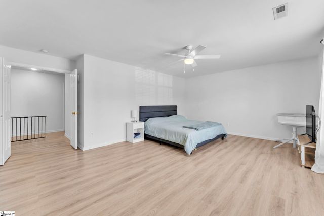 124 Garfield Lane, Simpsonville, SC 29681
