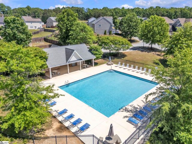 124 Garfield Lane, Simpsonville, SC 29681