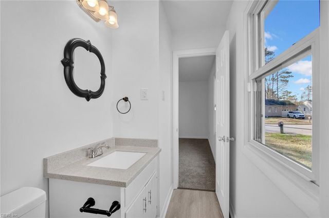 226 Windsor Castle DR, Newport News, VA 23608