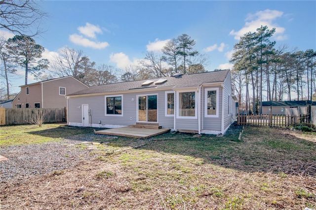 226 Windsor Castle DR, Newport News, VA 23608