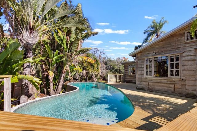 6631 LINCOLN ROAD, Bradenton, FL 34203