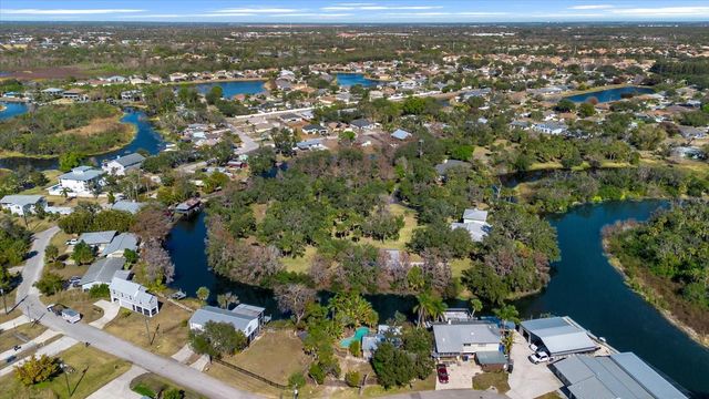 6631 LINCOLN ROAD, Bradenton, FL 34203