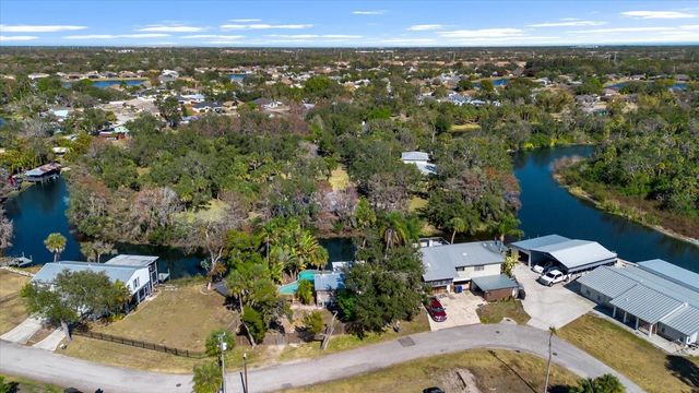 6631 LINCOLN ROAD, Bradenton, FL 34203