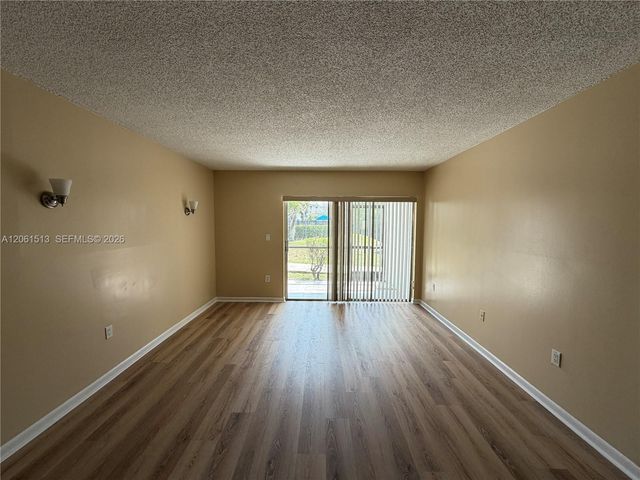 711 N Pine Island Rd 121, Plantation, FL 33324
