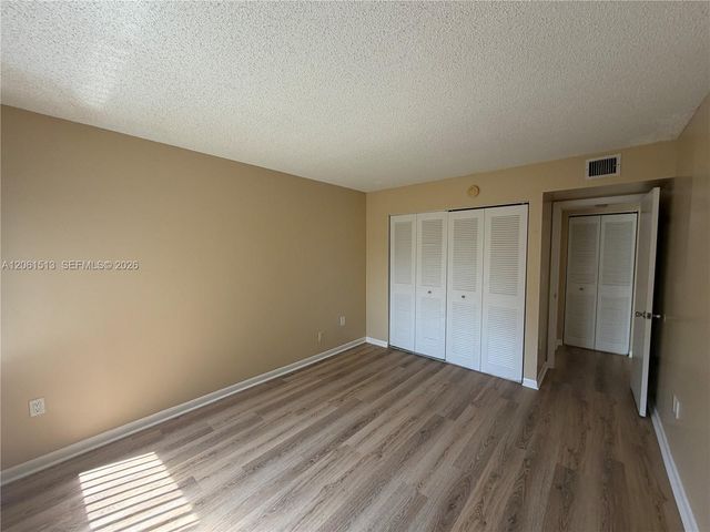 711 N Pine Island Rd 121, Plantation, FL 33324