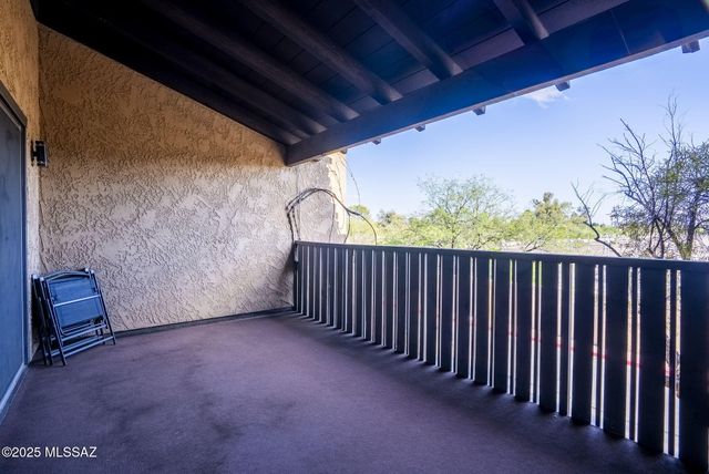 428 N Dodge Boulevard, Tucson, AZ 85716