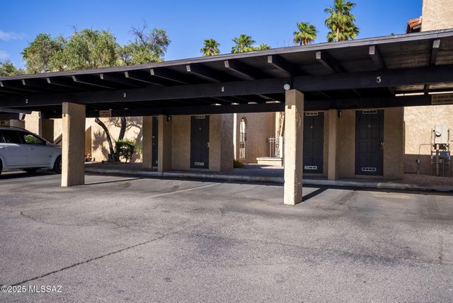 428 N Dodge Boulevard, Tucson, AZ 85716