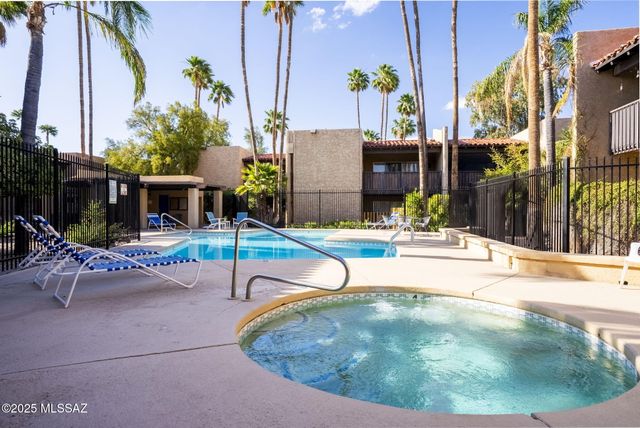 428 N Dodge Boulevard, Tucson, AZ 85716