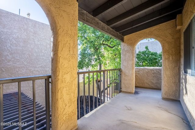 428 N Dodge Boulevard, Tucson, AZ 85716