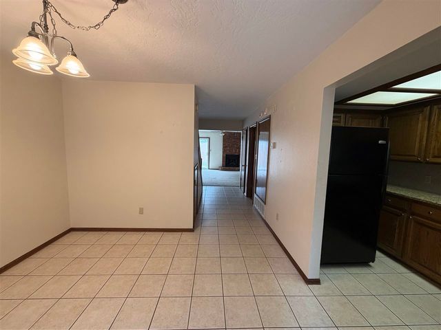457 NW Chimney Creek, Lawton, OK 73505