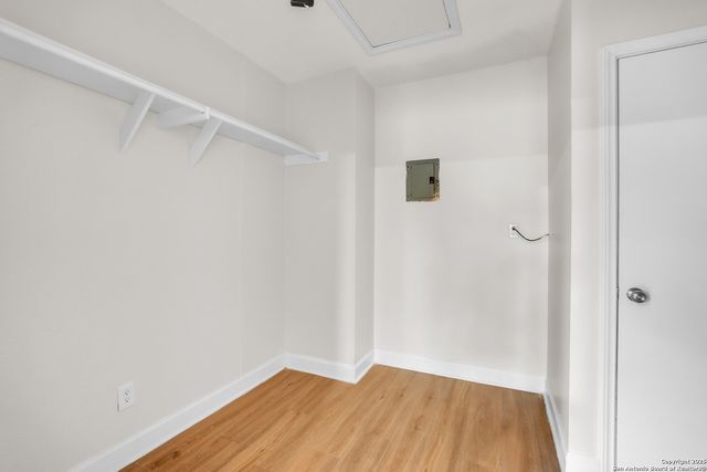 8200 Meadow Forest, San Antonio, TX 78251