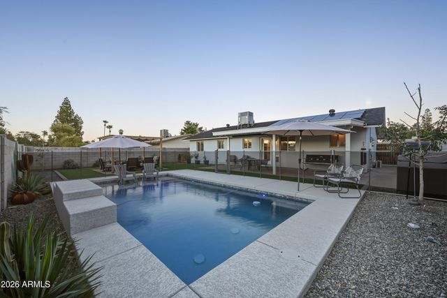 436 N LARKSPUR Street, Gilbert, AZ 85234