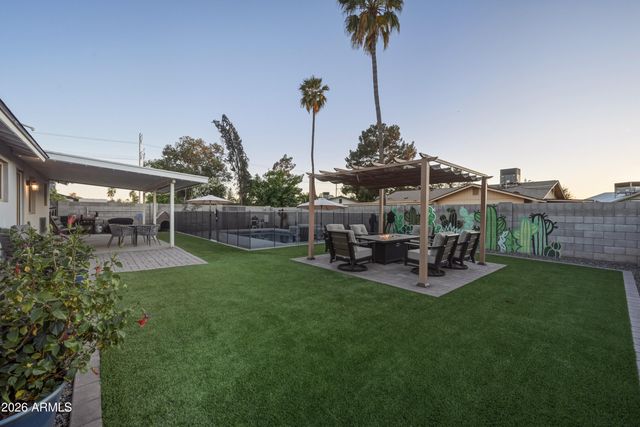 436 N LARKSPUR Street, Gilbert, AZ 85234