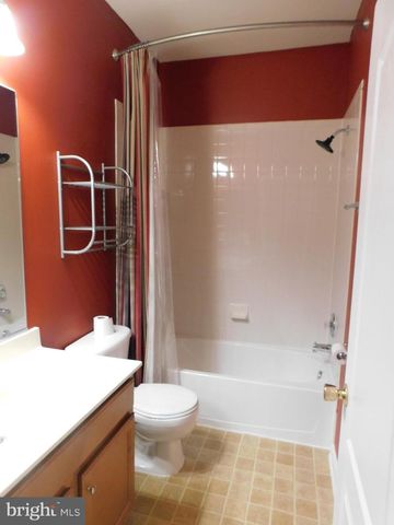 402 KINTYRE LN, Stephens City, VA 22655