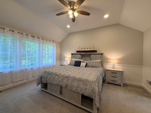 26 Swamp Road, Epsom, NH 03234