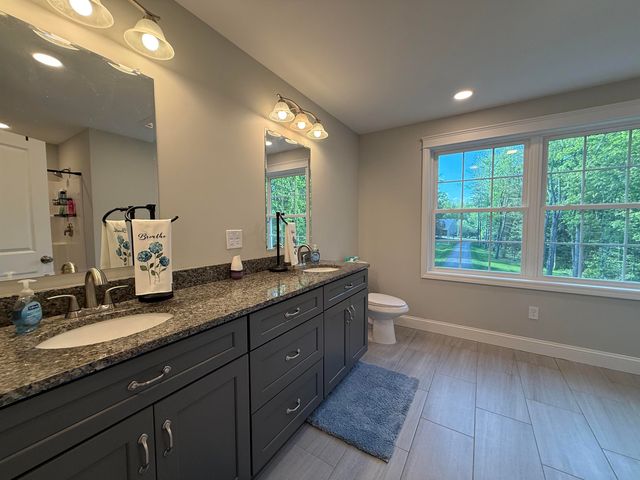 26 Swamp Road, Epsom, NH 03234