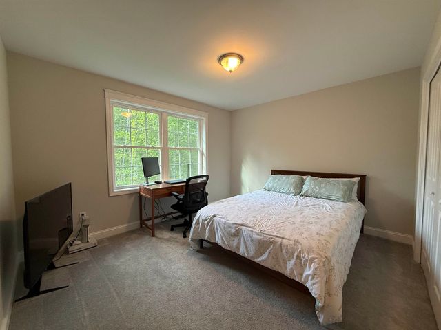 26 Swamp Road, Epsom, NH 03234