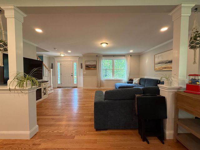 26 Swamp Road, Epsom, NH 03234