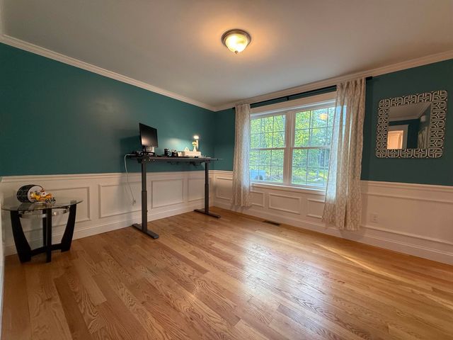 26 Swamp Road, Epsom, NH 03234