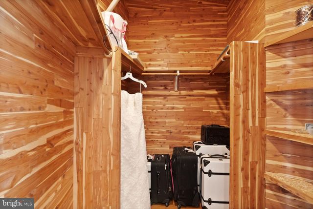 9721 SORREL AVE, Potomac, MD 20854