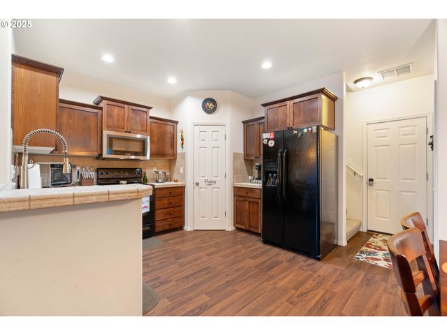 1251 Se BIANCA St, Hillsboro, OR 97123