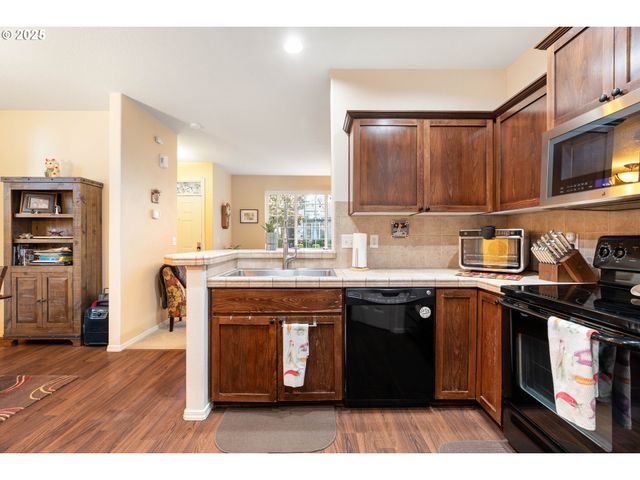 1251 Se BIANCA St, Hillsboro, OR 97123