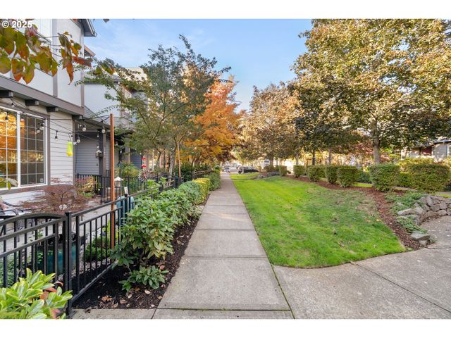 1251 Se BIANCA St, Hillsboro, OR 97123