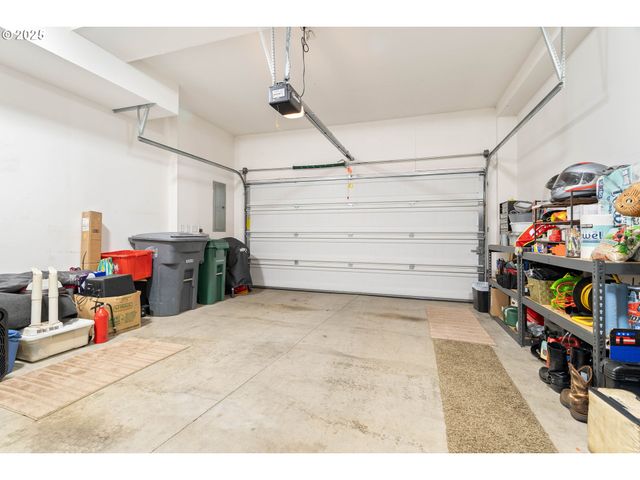 1251 Se BIANCA St, Hillsboro, OR 97123