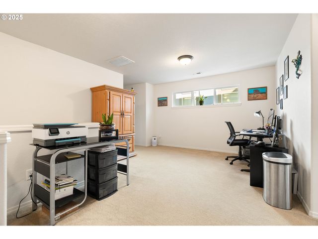 1251 Se BIANCA St, Hillsboro, OR 97123