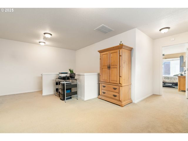 1251 Se BIANCA St, Hillsboro, OR 97123