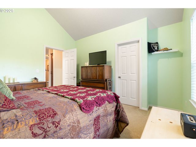 1251 Se BIANCA St, Hillsboro, OR 97123