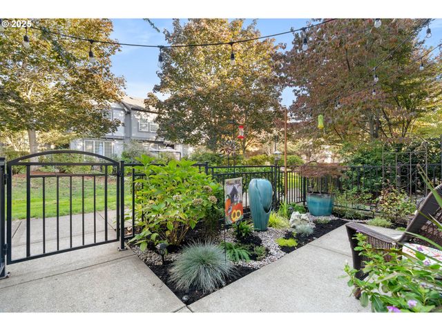 1251 Se BIANCA St, Hillsboro, OR 97123