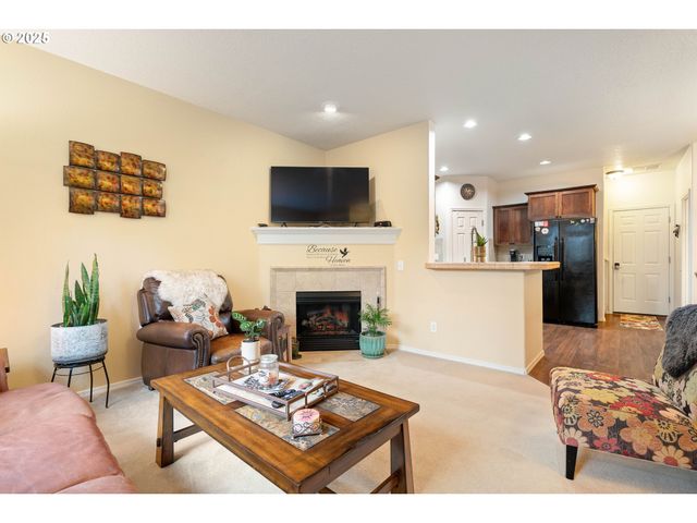 1251 Se BIANCA St, Hillsboro, OR 97123