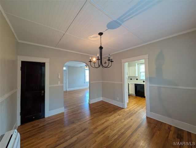 2166 College Street, Montgomery, AL 36106