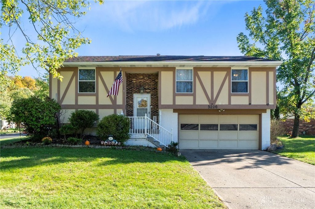 5206 Wakefield Drive, Fairborn, OH 45324